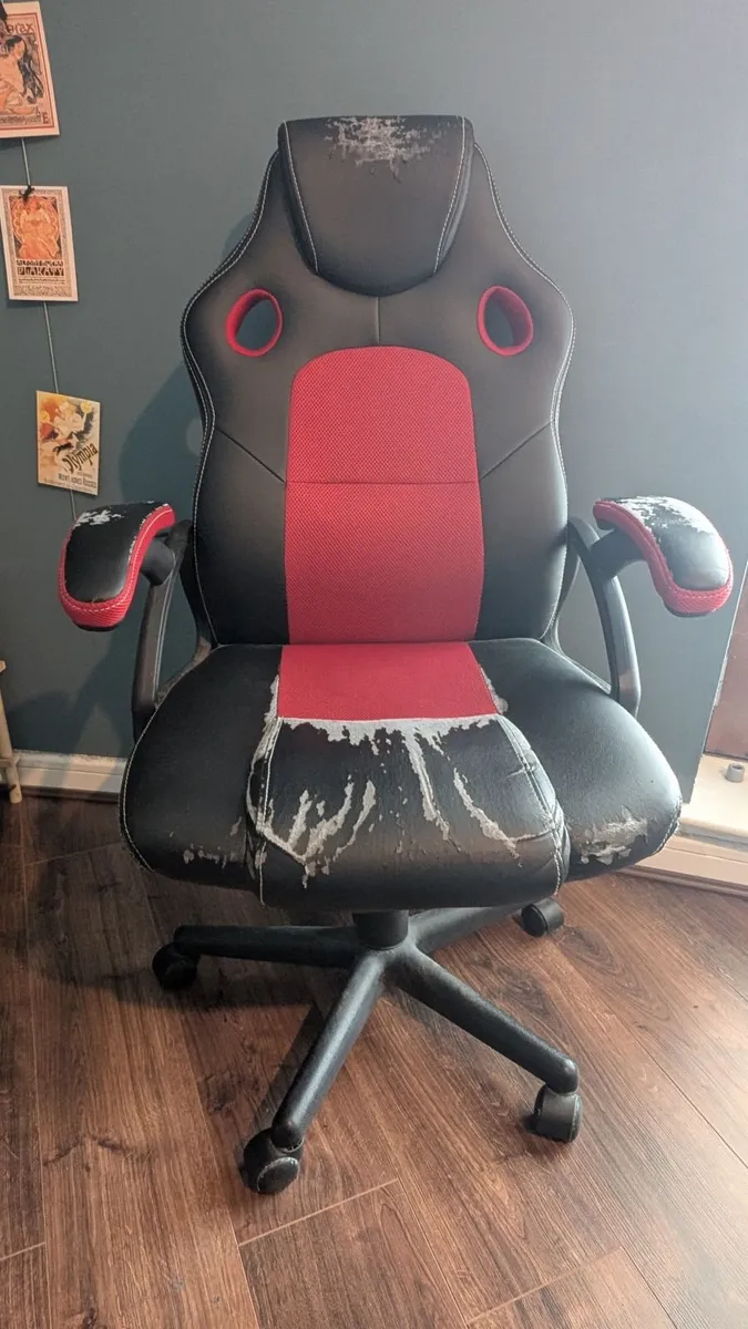 Gaming Chair - Image 2