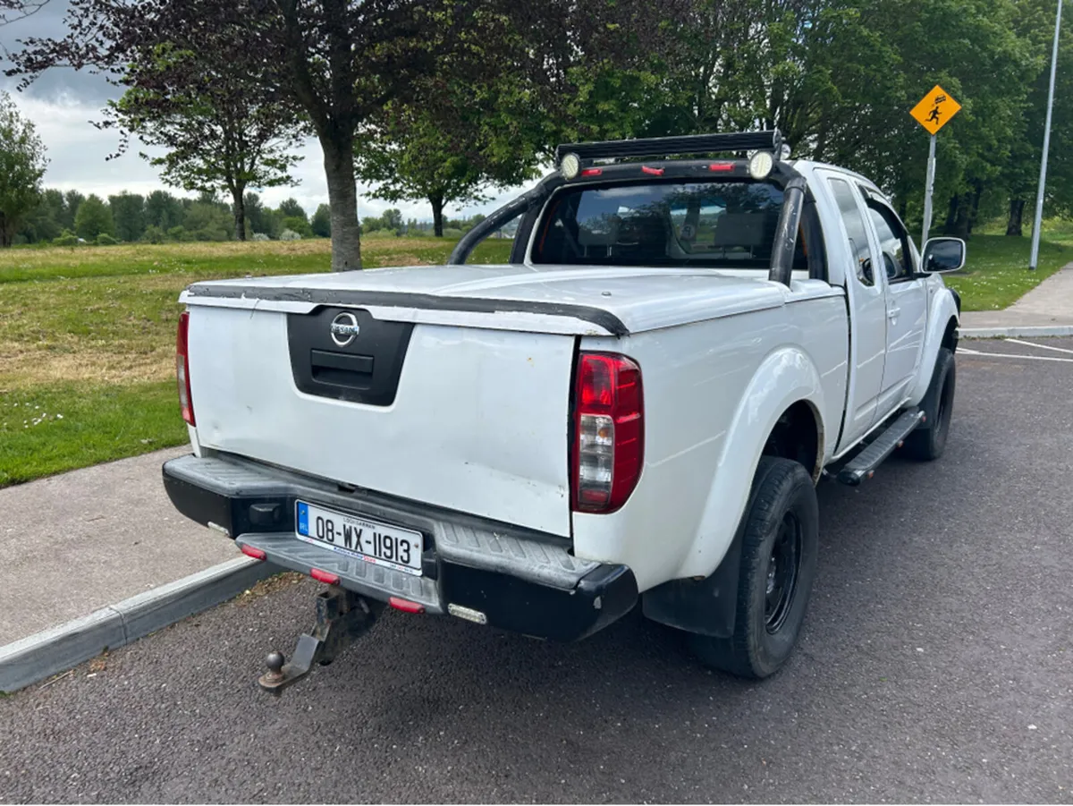 Nissan Navara D40 ST X - Image 4