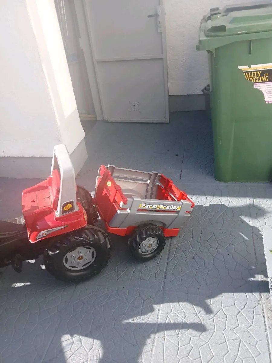 Kids pedal digger with trailer - Image 2