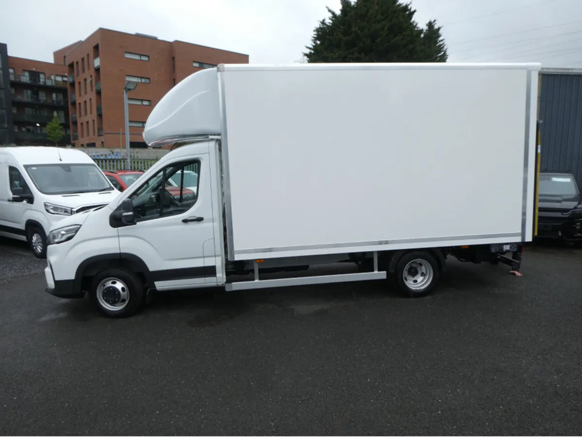 Maxus DELIVER 9 BOXBODY WITH TAIL LIFT BUILD OPTIO - Image 2