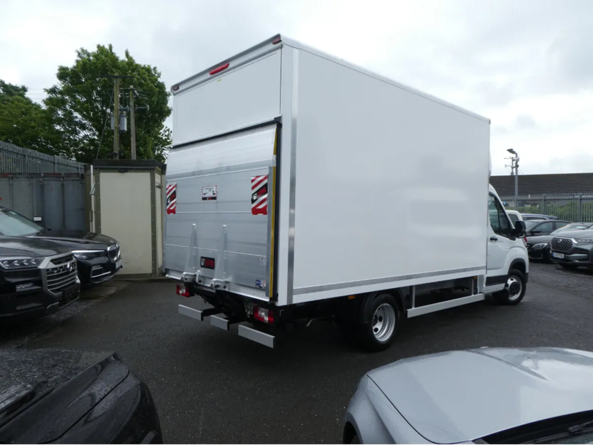 Maxus DELIVER 9 BOXBODY WITH TAIL LIFT BUILD OPTIO - Image 3