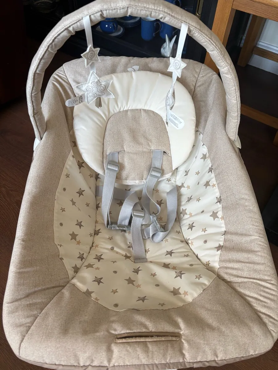 Joie Wish Baby Bouncer in the Stars pattern - Image 1