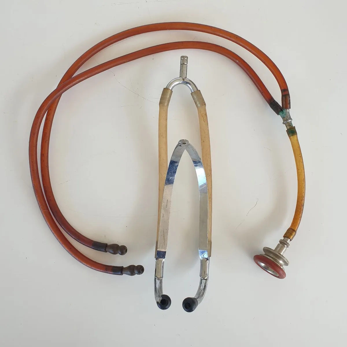 Stethoscope 1940s with Bowles style chest piece - Image 1
