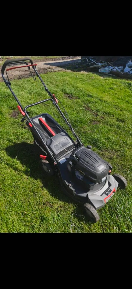 Hyundai lawnmower - Image 1