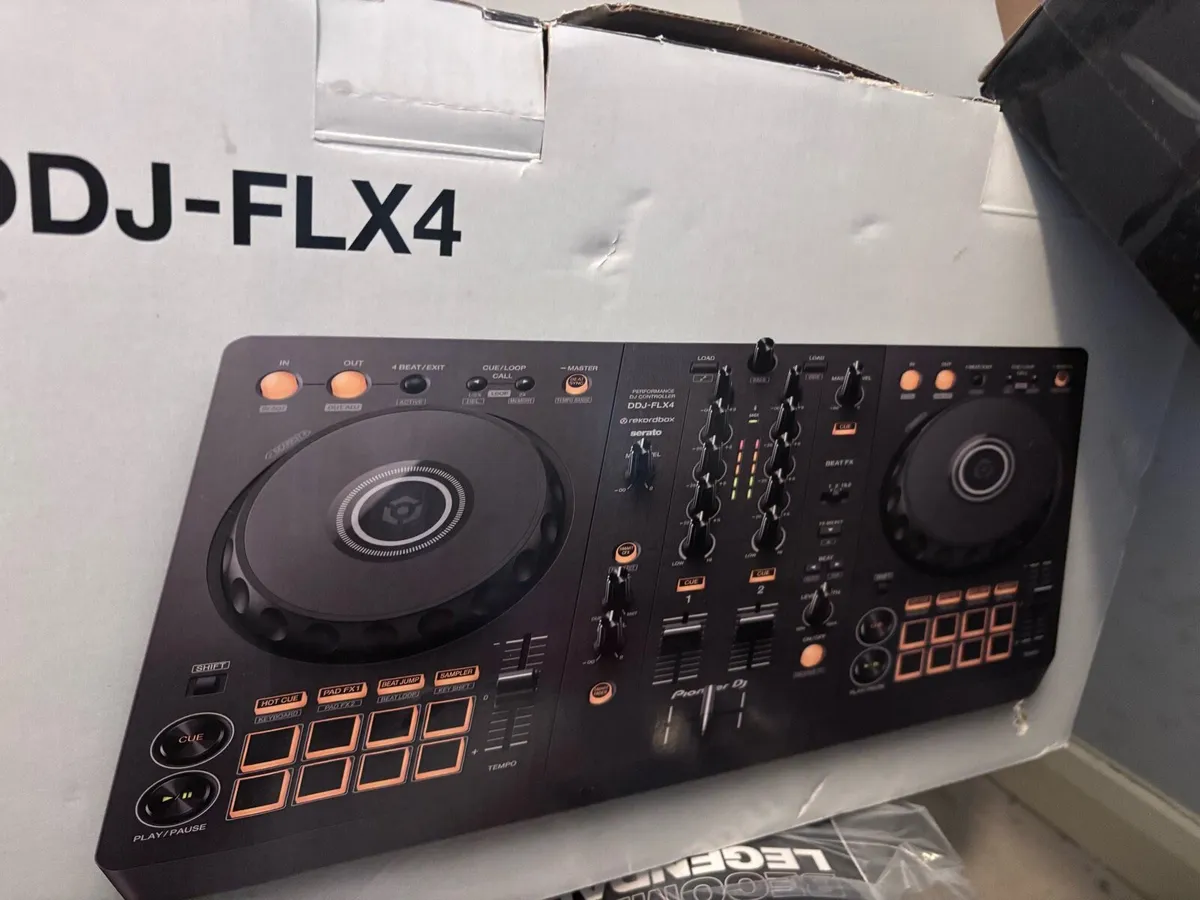 DDJ FLX-4