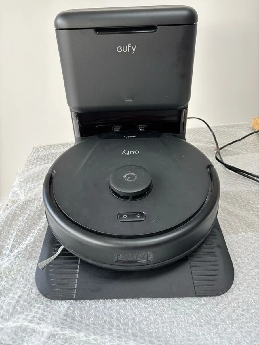 Eufy L60 Hybrid Robot Vacuum with mop - Image 2