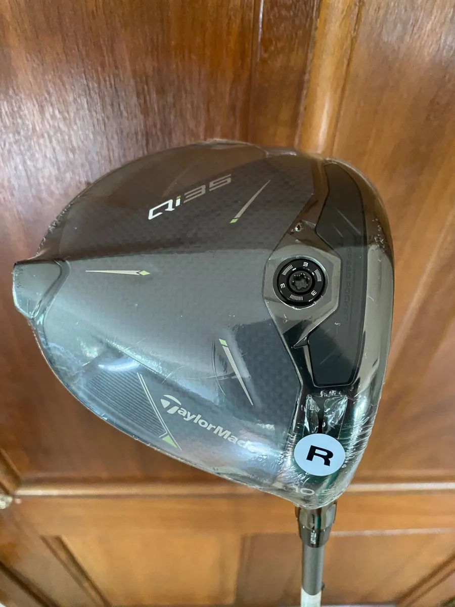TaylorMade NEW Qi 35 10.5 Degree Reg Flex Driver - Image 2