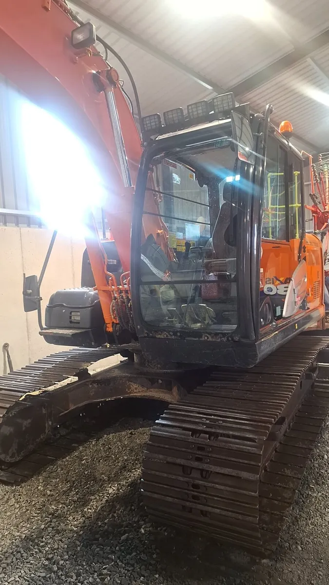 Hitachi 130 d5 - Image 2