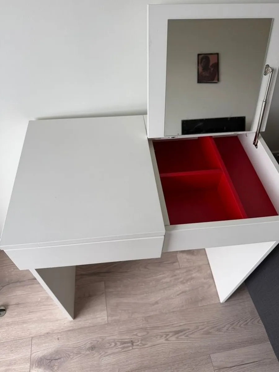 Dressing table - Image 3