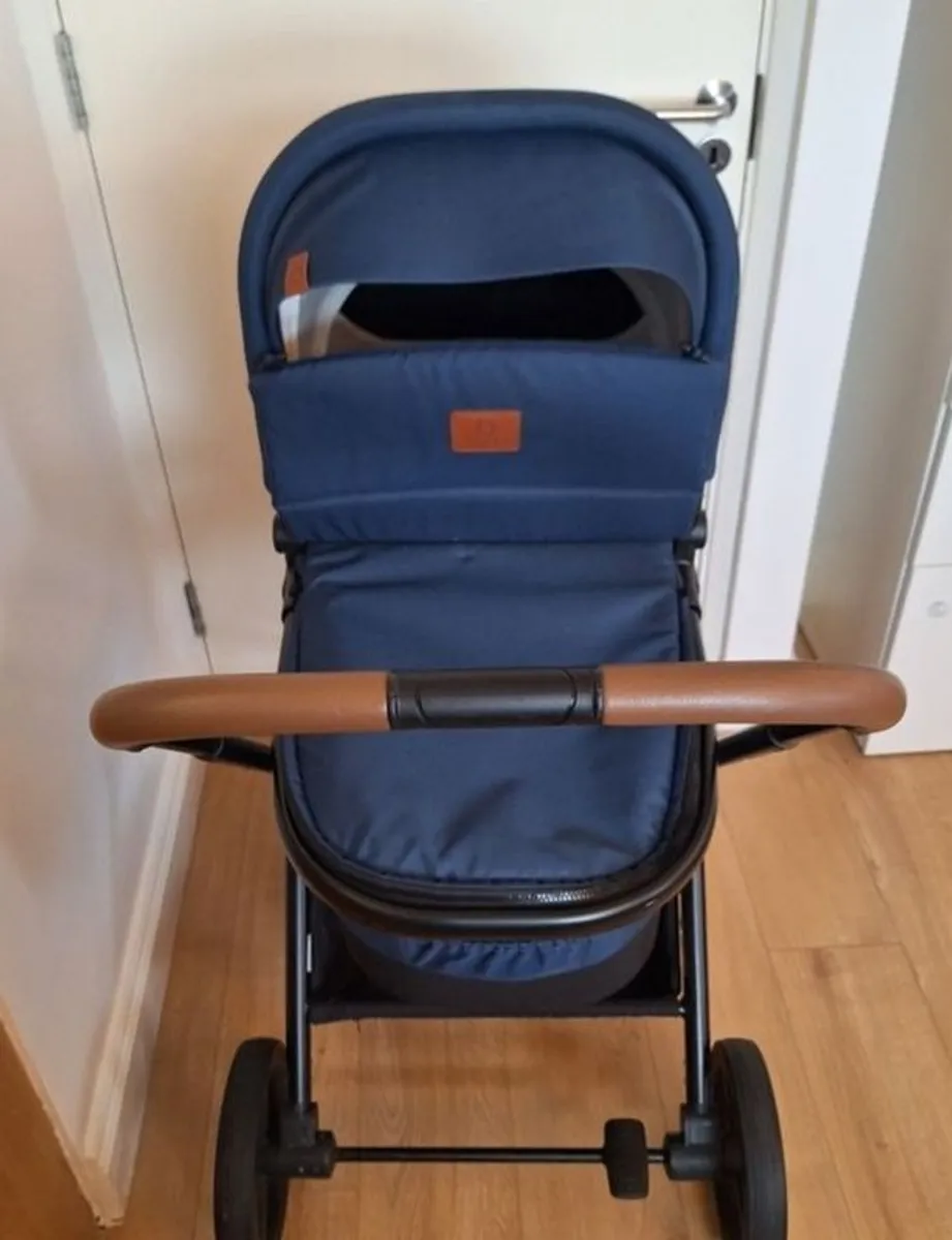 Pushchair Lionelo Mika 2in1 travel system - Image 3