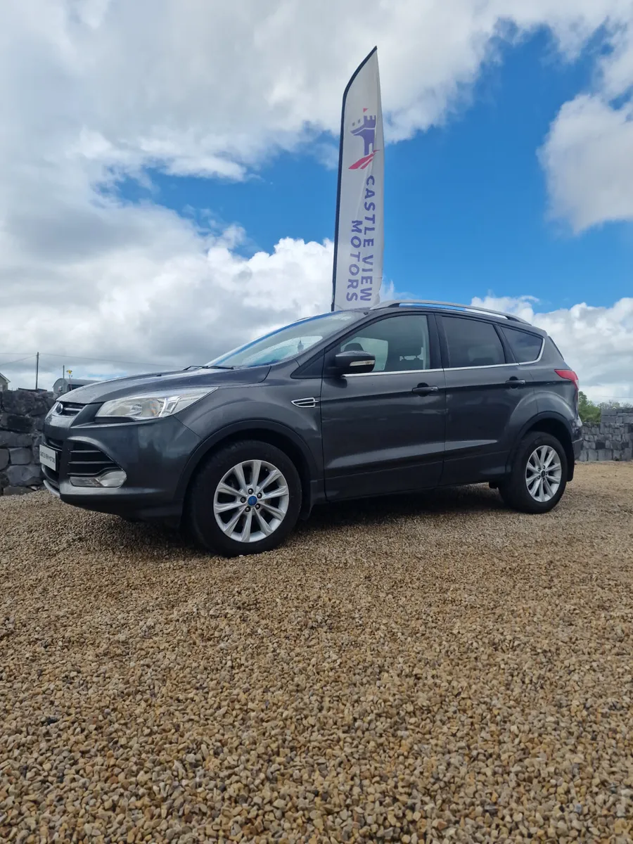 16 Ford Kuga Crew Cab New Doe - Image 4