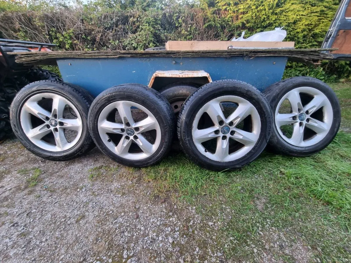Ford 5 stud alloys - Image 1