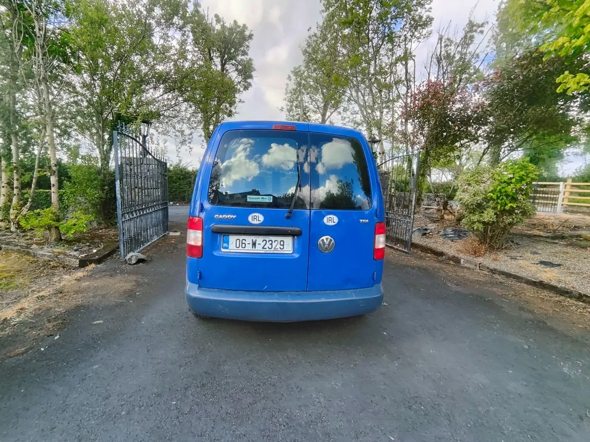 Volkswagen Caddy 2006 - Image 4