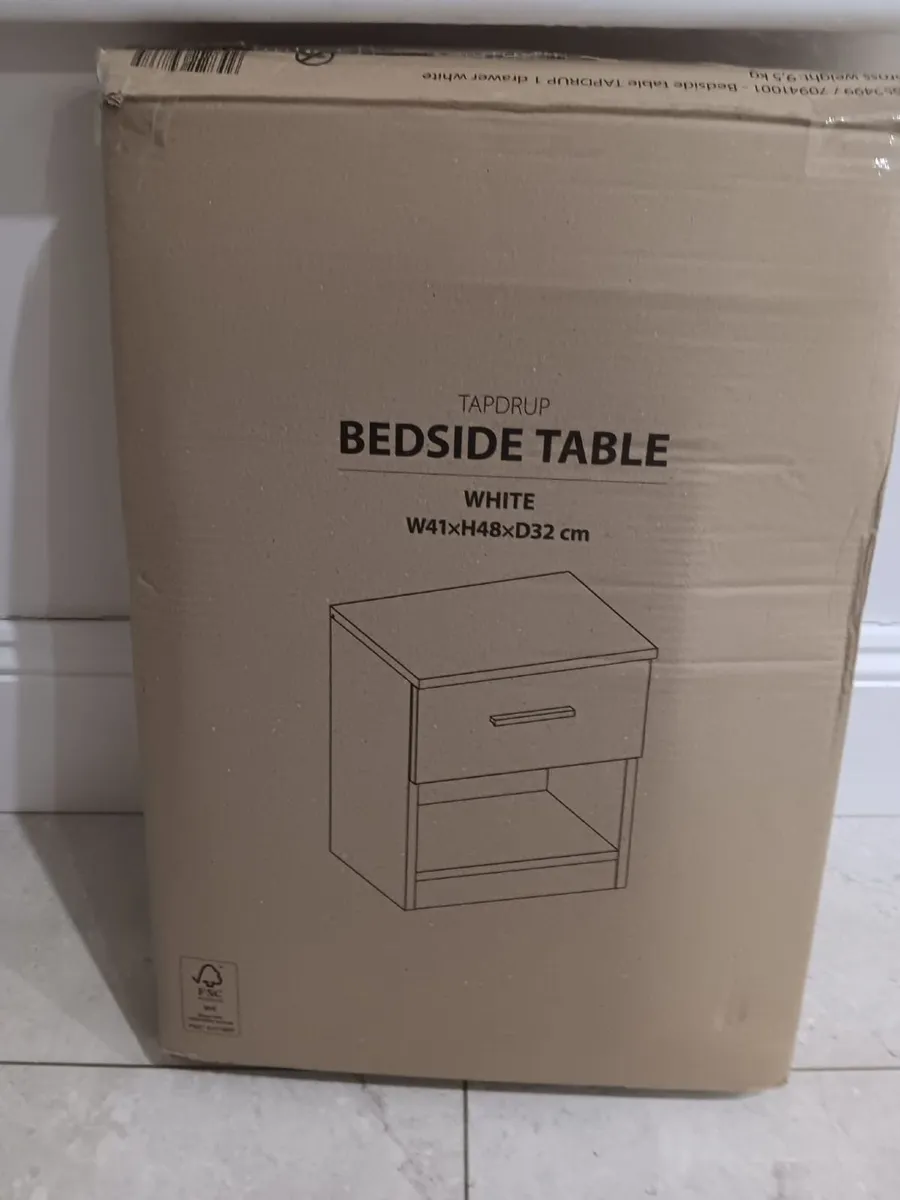 Bedside table/locker - Image 2