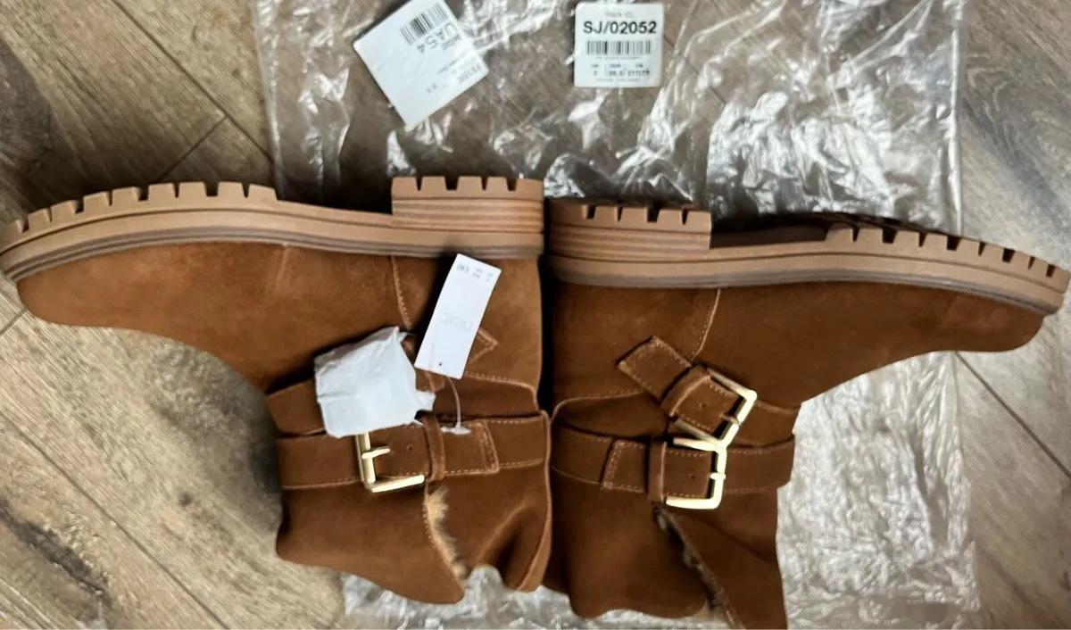 New Next boots with tags - Image 3