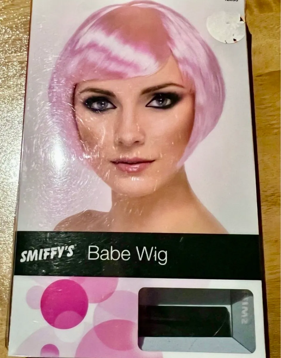Pink wig - Image 3