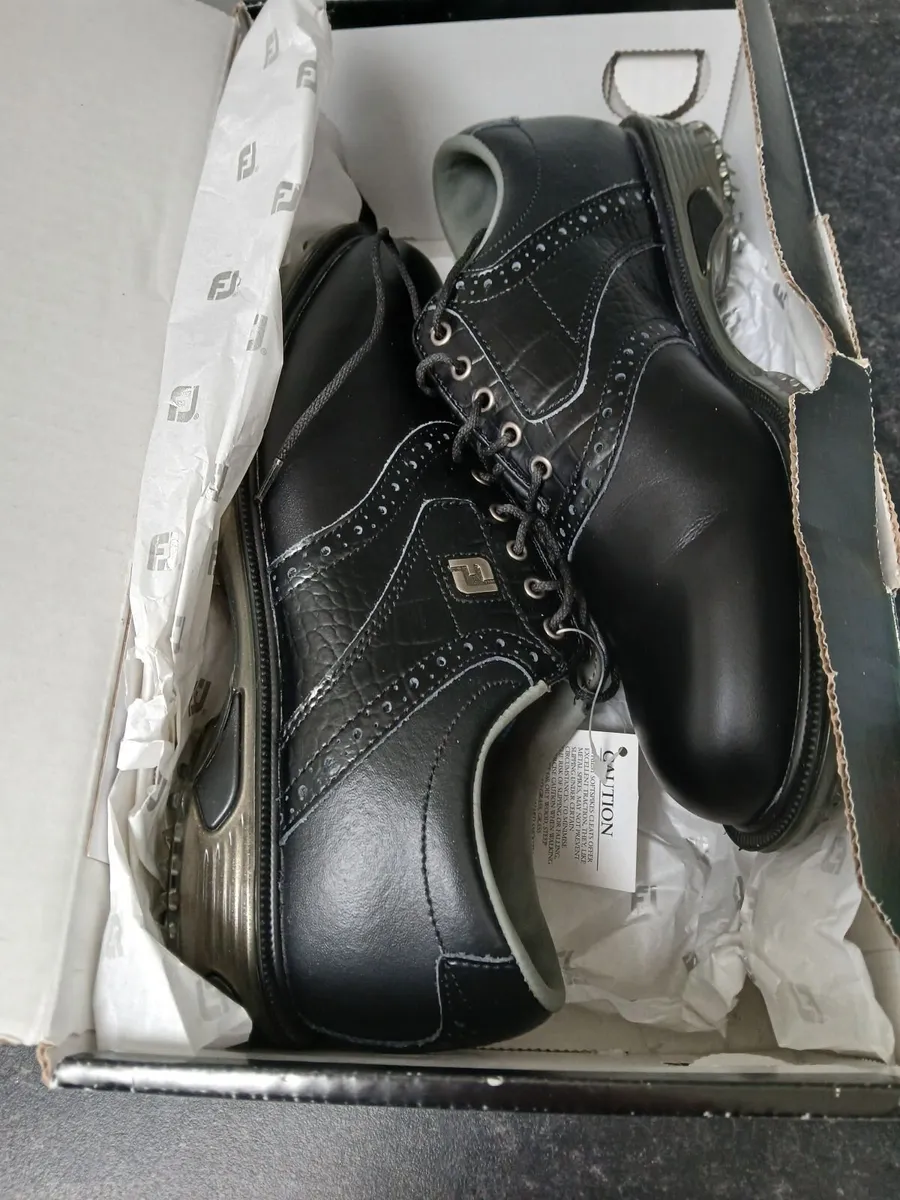 Golf Shoes - Image 2