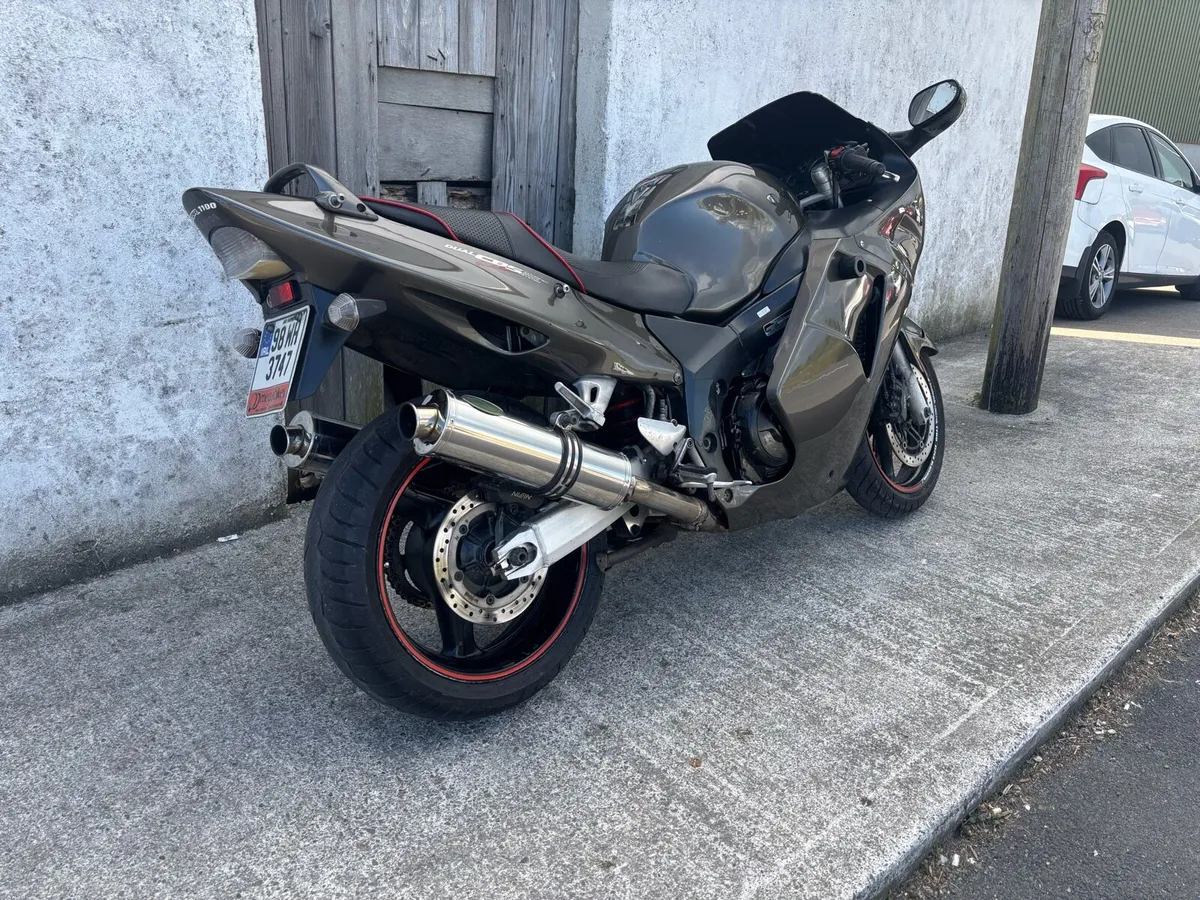 Honda CBR1100XX Black Bird - Image 4