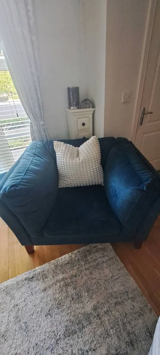 2 seater couch & chair - Image 3