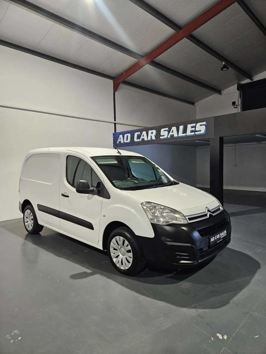 Citroen Berlingo 2017 1.6 hdi enterprise 100bhp - Image 1
