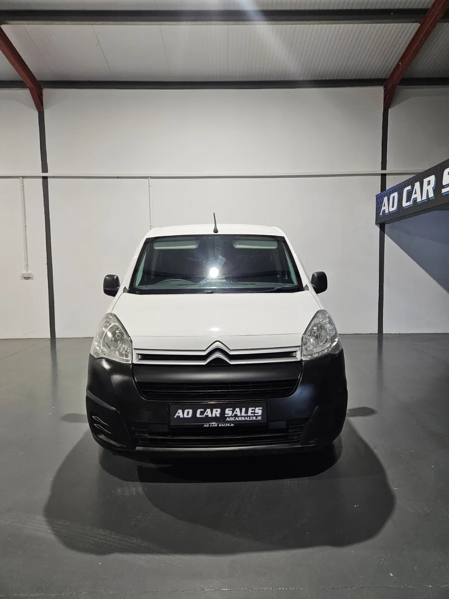 Citroen Berlingo 2017 1.6 hdi enterprise 100bhp - Image 4