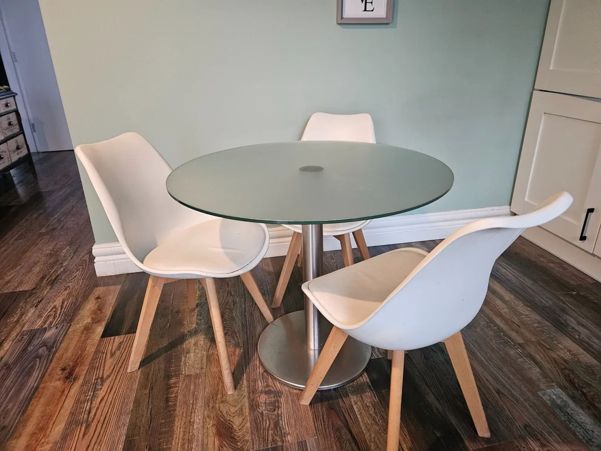 Kitchen Table & Chairs - Image 3