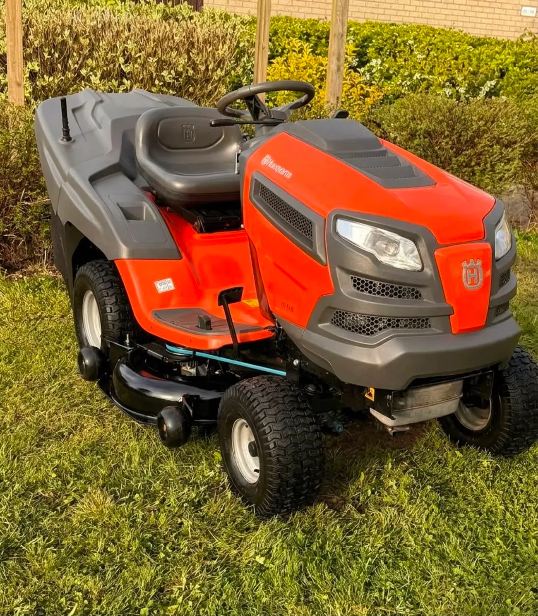 Husqvarna ride on lawnmower - Image 1