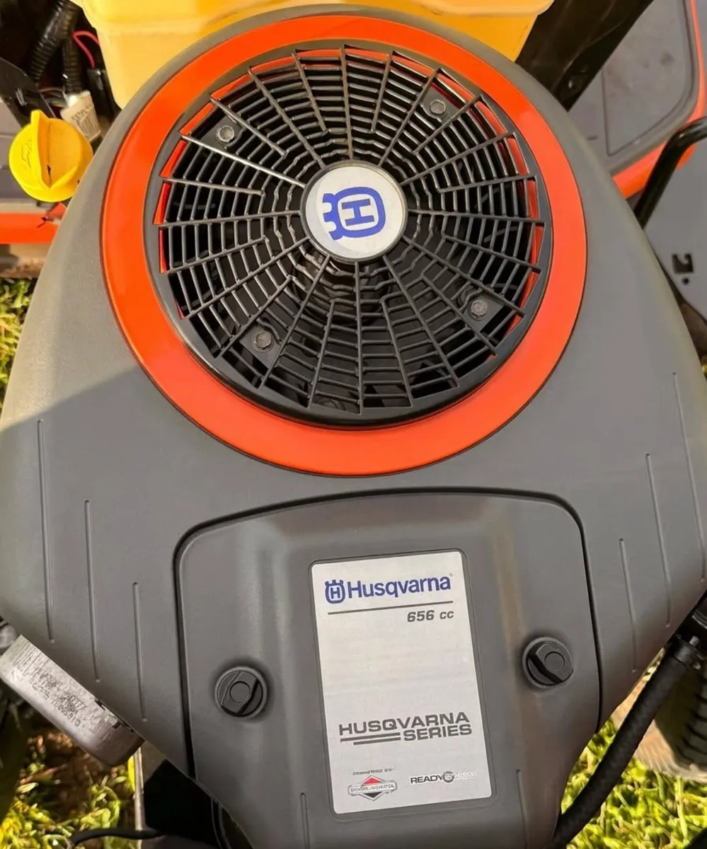 Husqvarna ride on lawnmower - Image 3