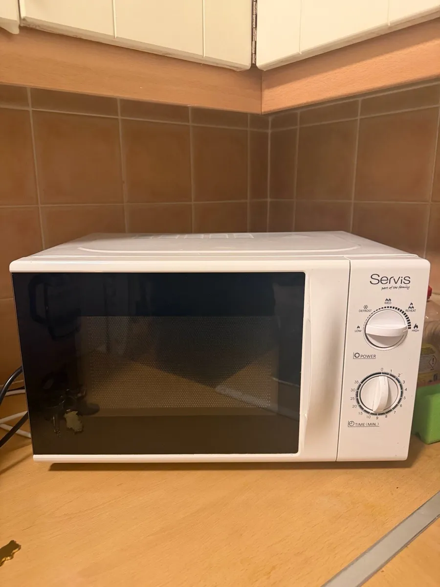 Microwave - Image 1