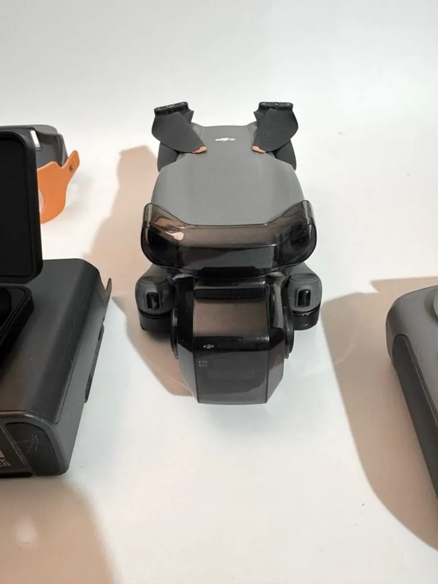 Dji Air 3s Fly More Combo with DJI Care refresh - Image 2