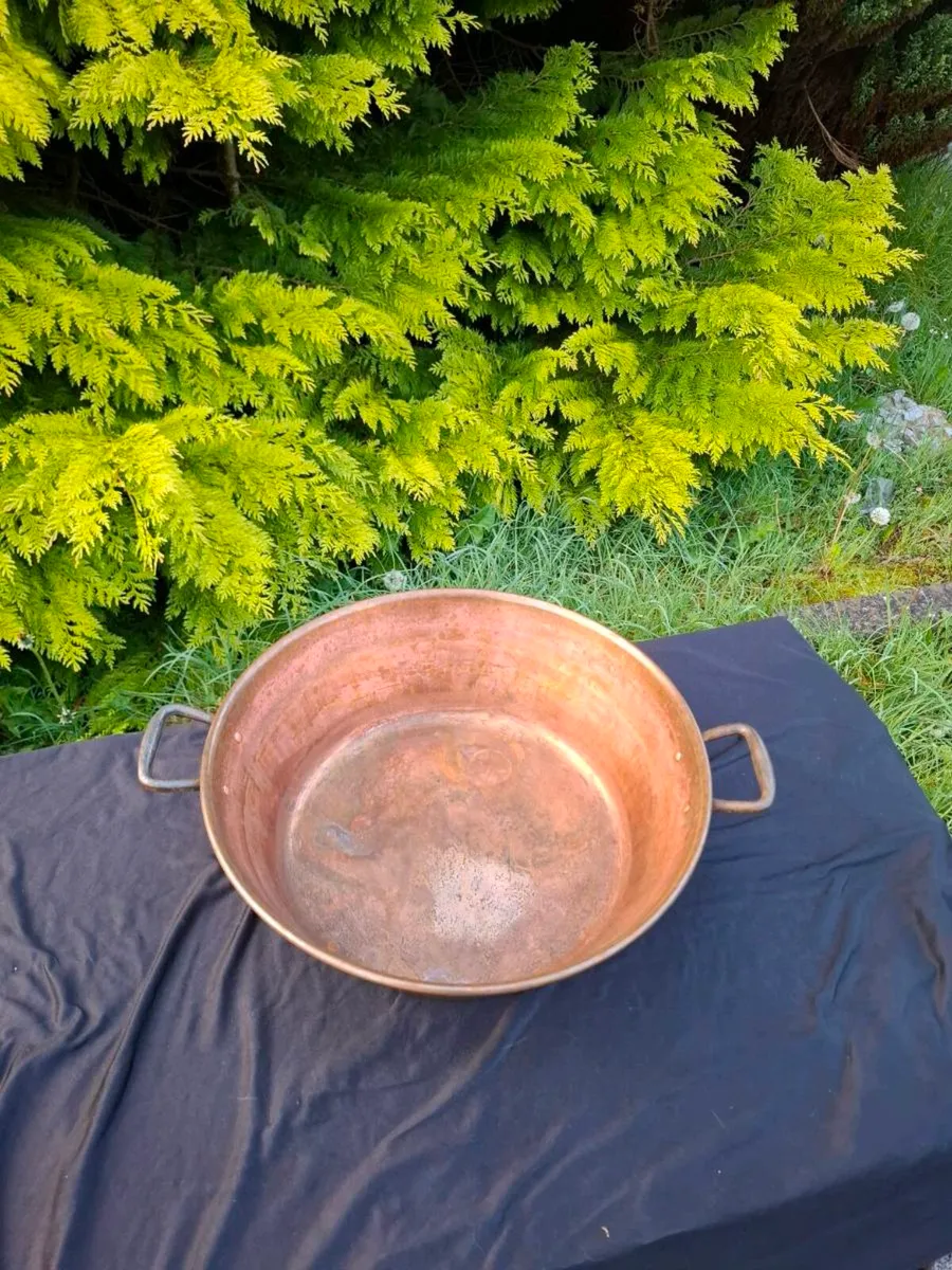 37cm copper pot postage possible - Image 1