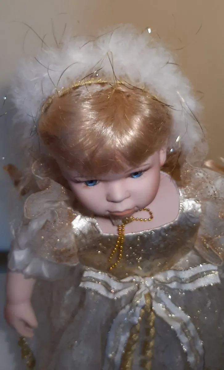Porcelain doll - Image 2