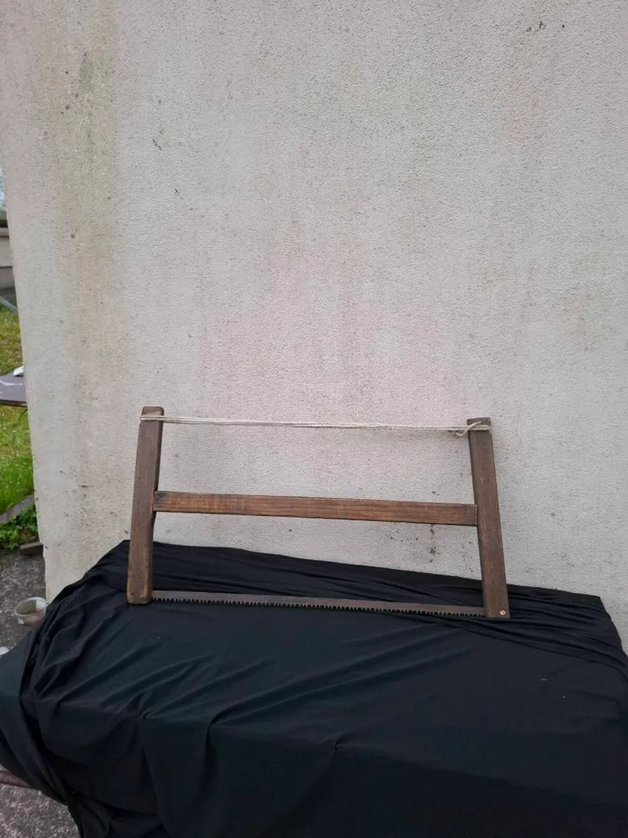 Vintage large saw - Image 1
