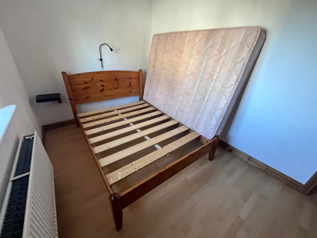 Large Double Bed - Image 4