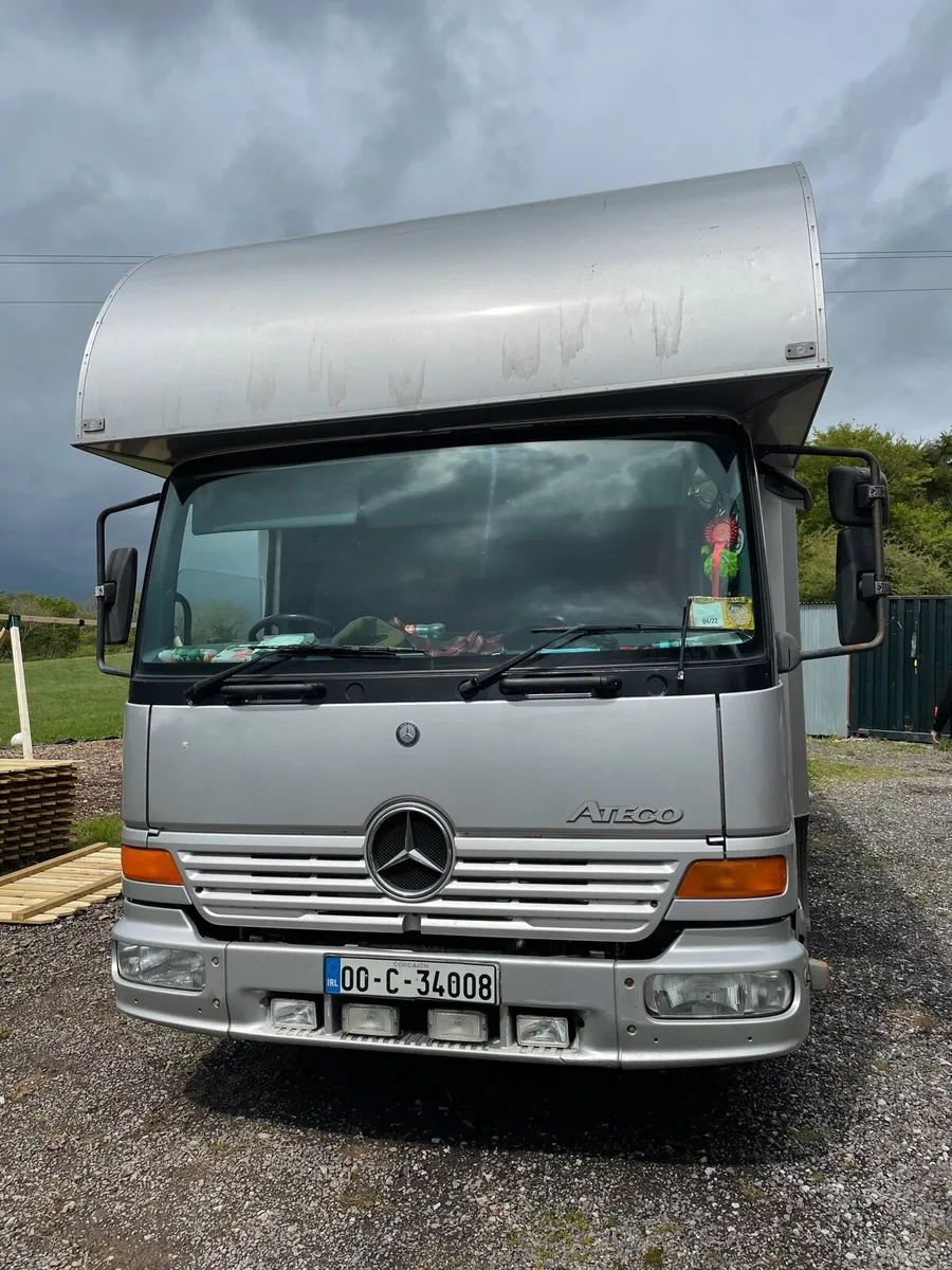 Mercedes Atego Horse Lorry - Image 2