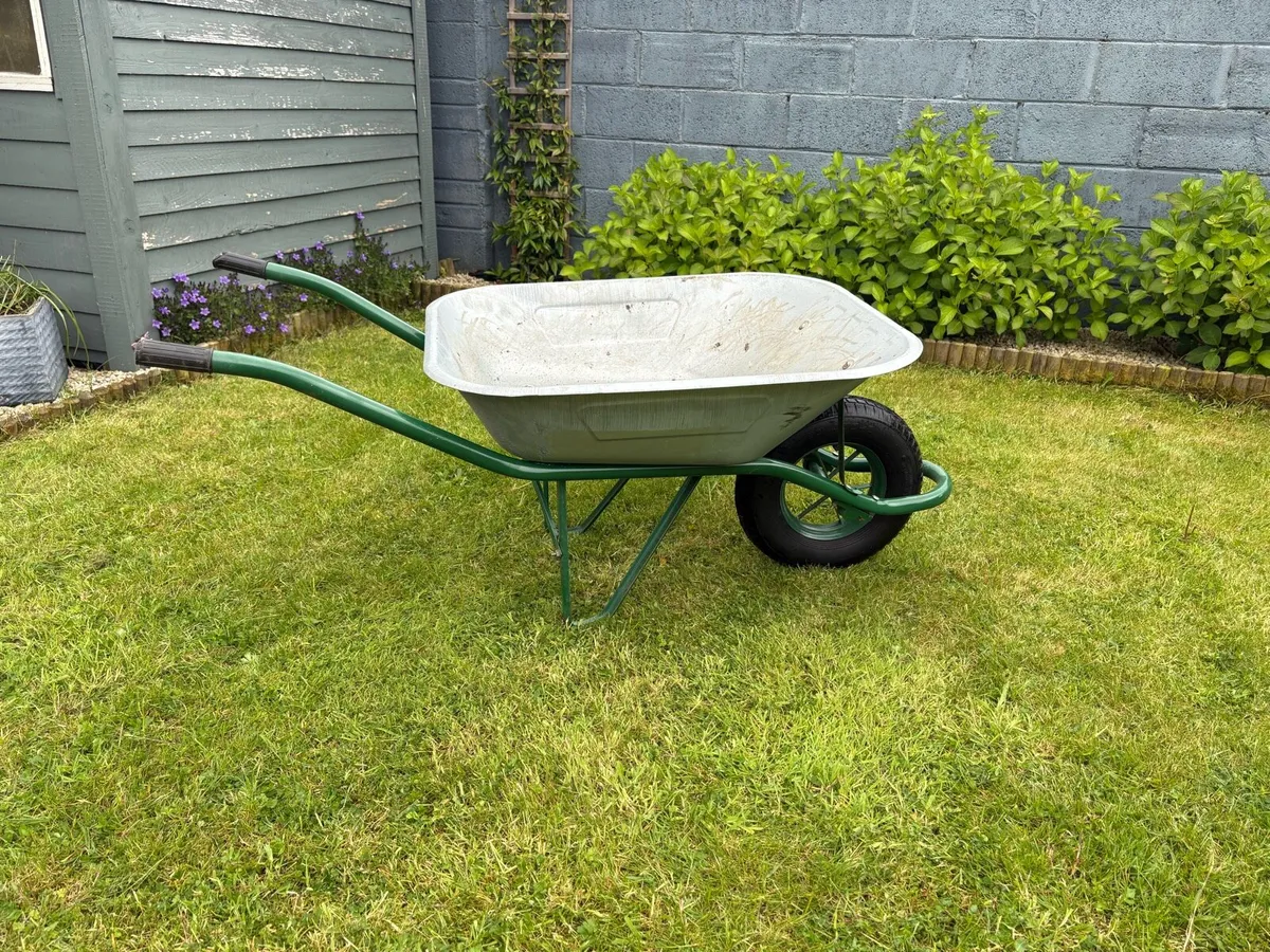 Wheelbarrow