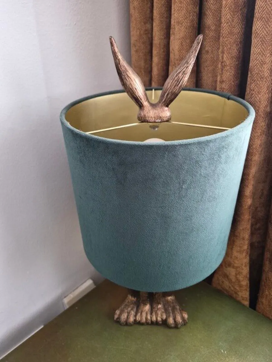 Green and gold bunny lamp - Image 3