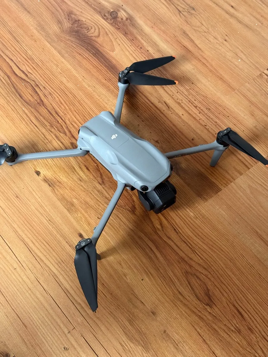DJI Air 3S - Image 3