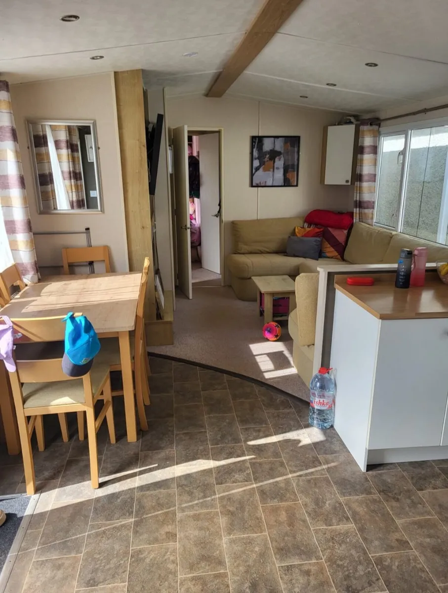 Mobile Home - Image 4
