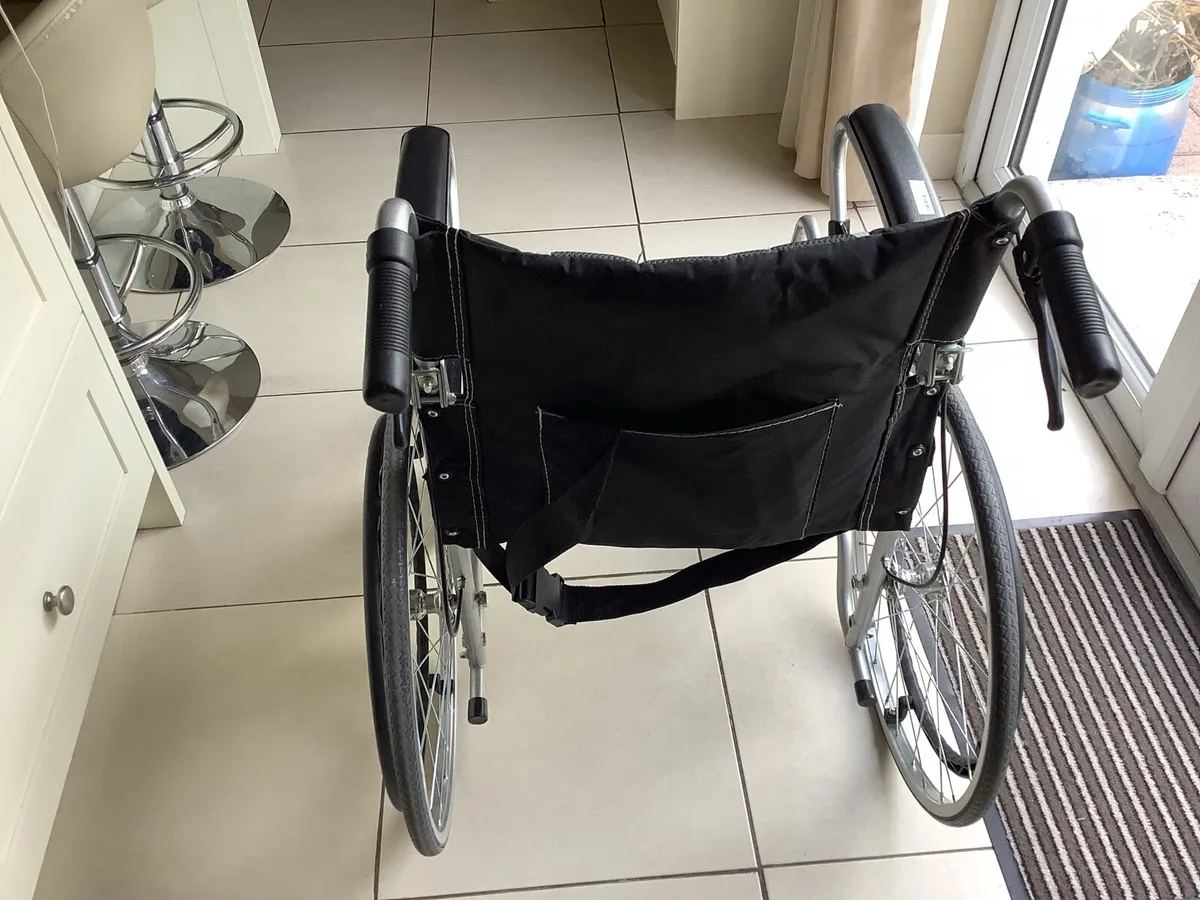 Wheel chair - Image 2