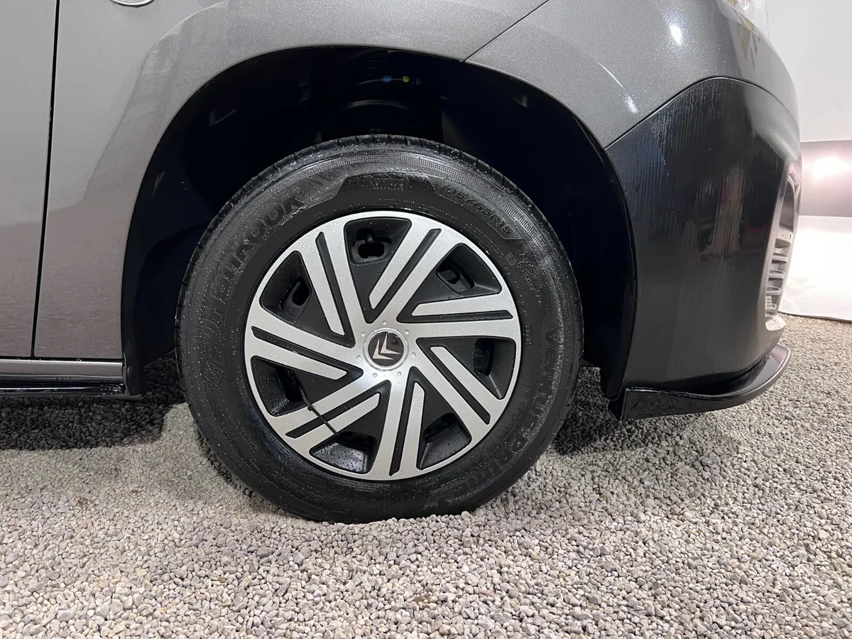 2021 Citroen berlingo NEW MODEL 1.5Hdi 3 Seater pr - Image 3