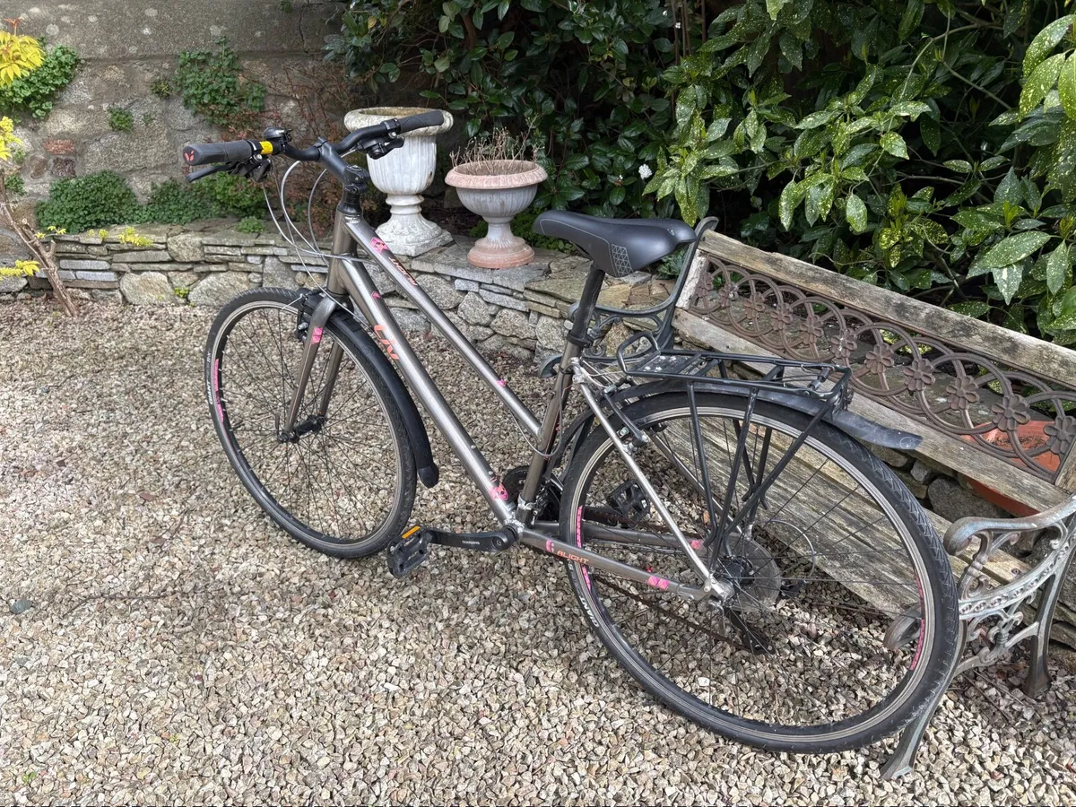 Ladies Liv Alight bicycle - Image 1