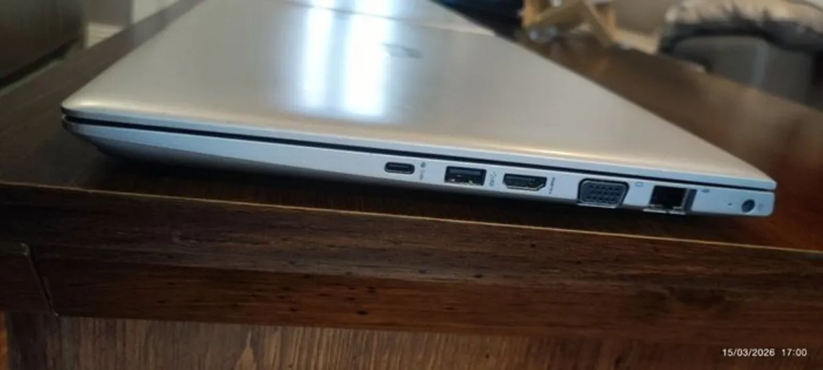 Business Laptop - Image 4