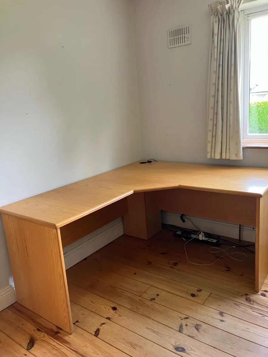 Large L-Shaped Corner Office Desk - Image 2