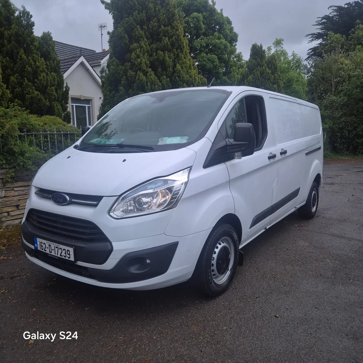 Ford Transit Custom 2016 2.2  just passed cvrt - Image 1