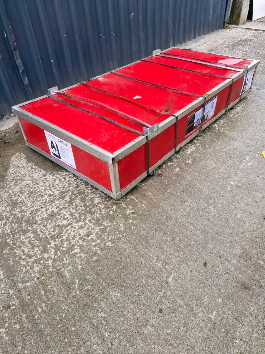Heavy duty shelter - Image 2