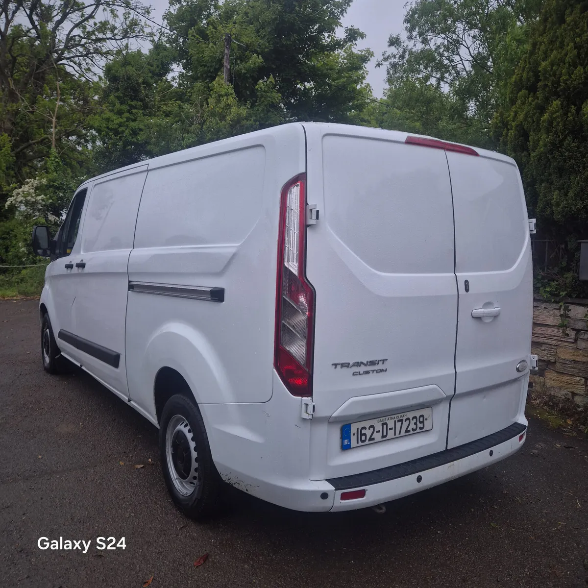 Ford Transit Custom 2016 2.2  just passed cvrt - Image 2