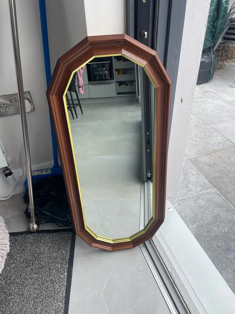 Wooden framed mirror - Image 1
