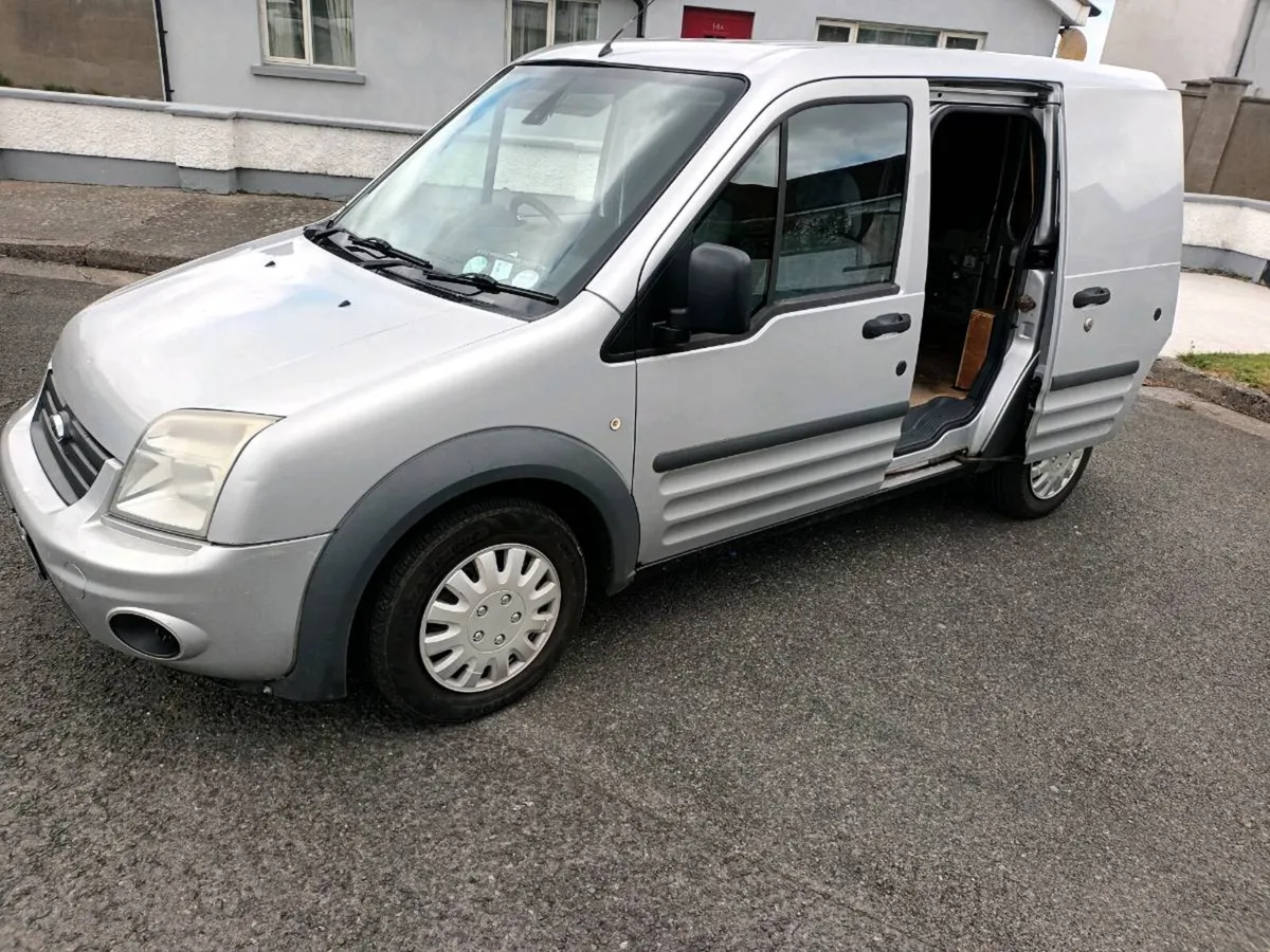 2013 Transit Connect 1,8Diesel DOE11/26 PRICE€2650 - Image 4