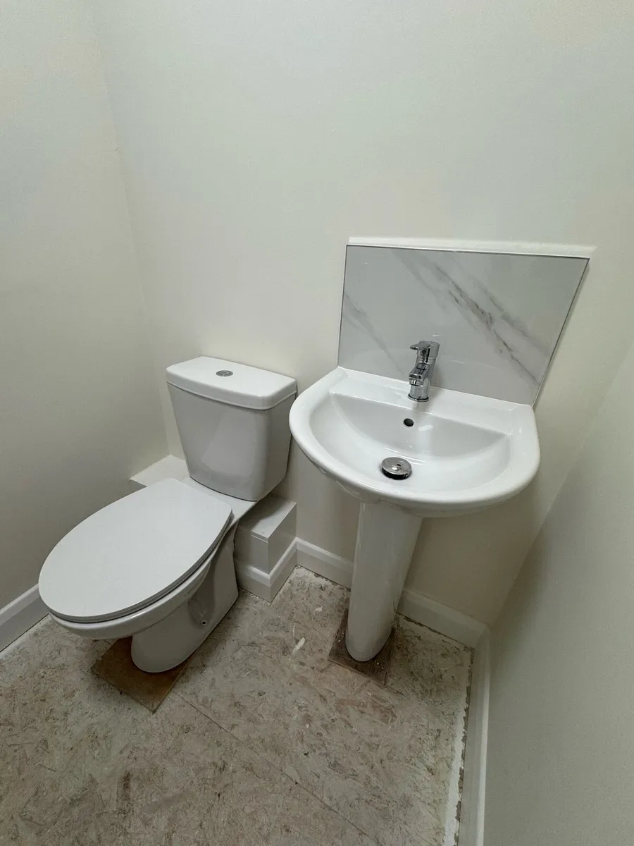 Bathroom - Image 2